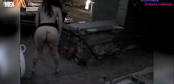  Danna HOT desnuda por las calles de León Guanajuato México - www.putasmex.com